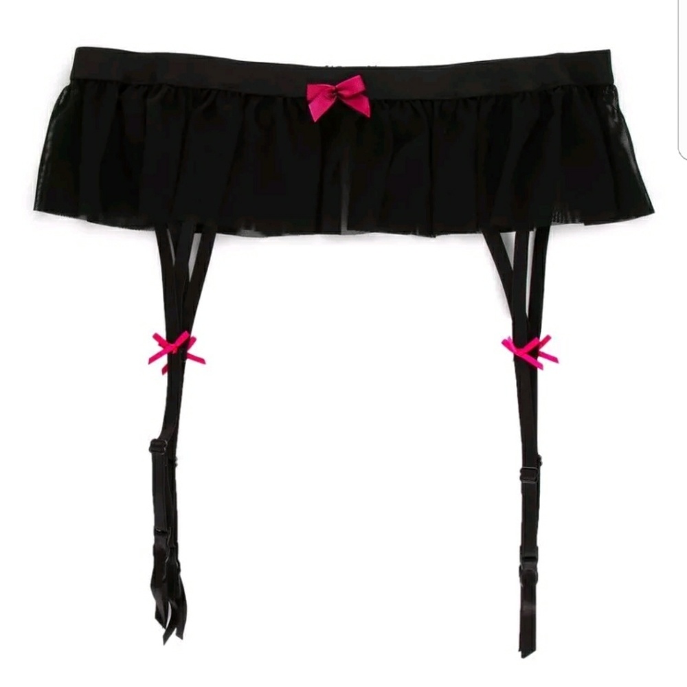 New Women's Garter Skirt Black Panty Size S Betsey